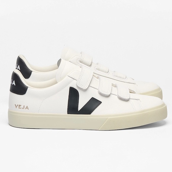 Veja ‘Recife’ Velcro sneakers in Very White and Black, size 6 - Picture 2 of 15